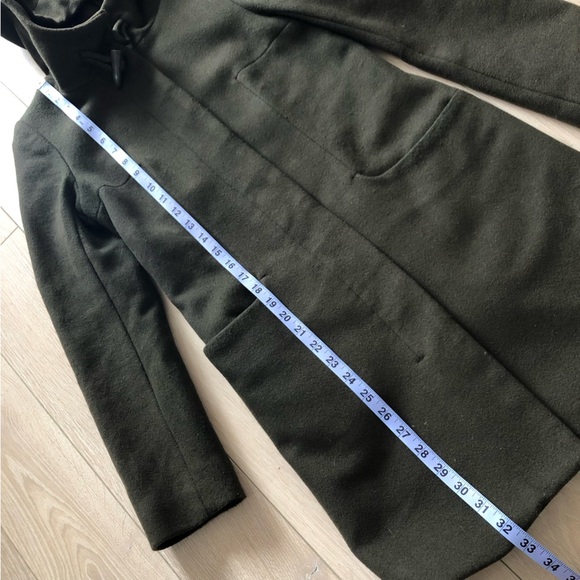 Aritzia Babaton Pearce Wool Cashmere Coat in Dark Olive Green - Picture 13 of 13